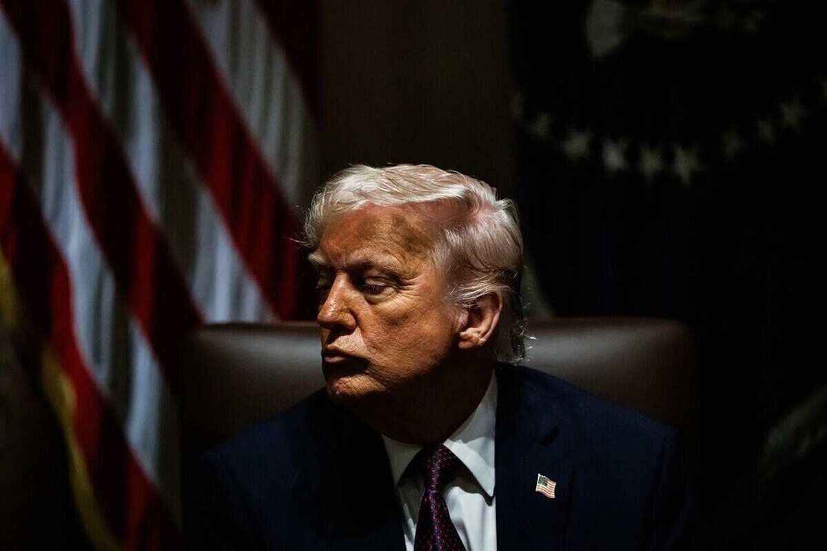 رهبر دموکرات&zwnj;های مجلس آمریکا اختیارات ترامپ برای جنگ با ایران را زیر سوال برد