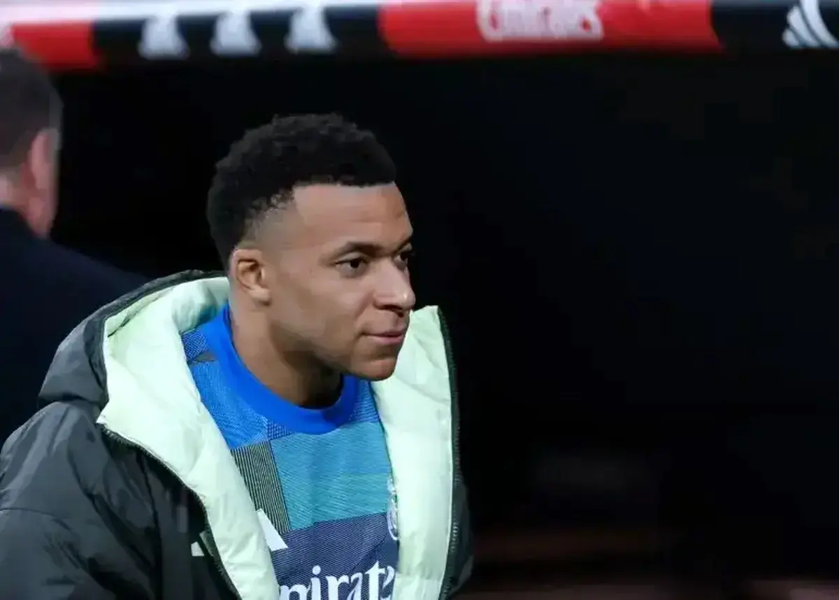 امباپه راهی فرانسه شد