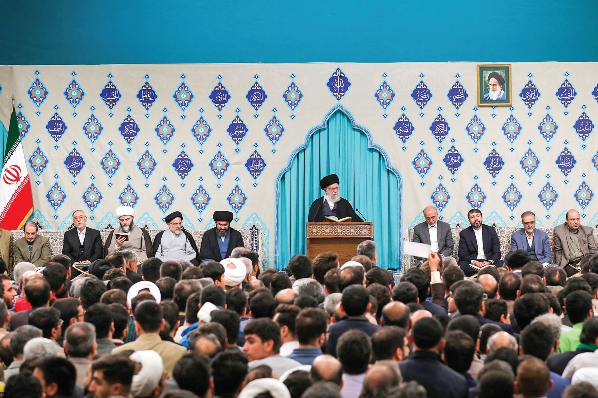 مسیر استقامت را با قرآن پیدا کنیم | نهضت ادامه دارد