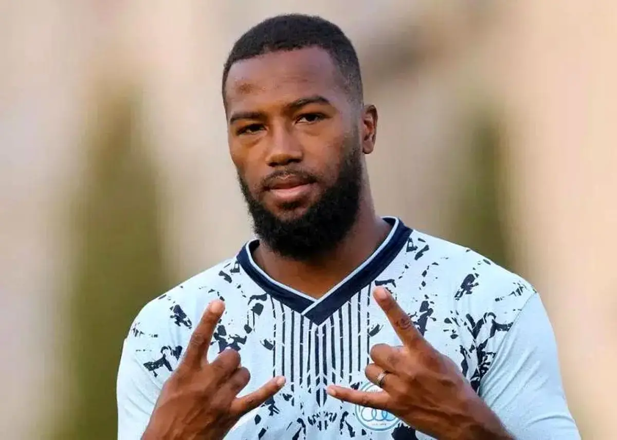 پیام احساسی نازون پس از ترک ایران؛ آرزوی صلح برای مردم + عکس