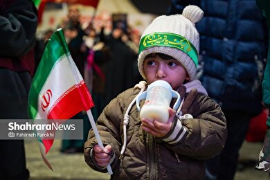 گزارش تصویری | حضور پرشور مردم مشهد در اجتماع خودجوش خونخواهی امام شهید امت ۳