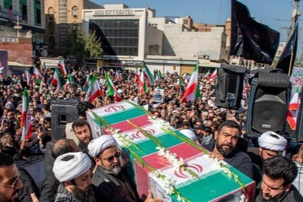 تشییع باشکوه چهار شهید اقتدار بر دستان مردم شهیدپرور اهواز (۱۵ اسفند ۱۴۰۴)