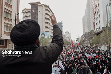 گزارش تصویری | خروش انقلابی نمازگزاران جمعه مشهد در محکومیت جنایات رژیم صهیونیستی و آمریکا