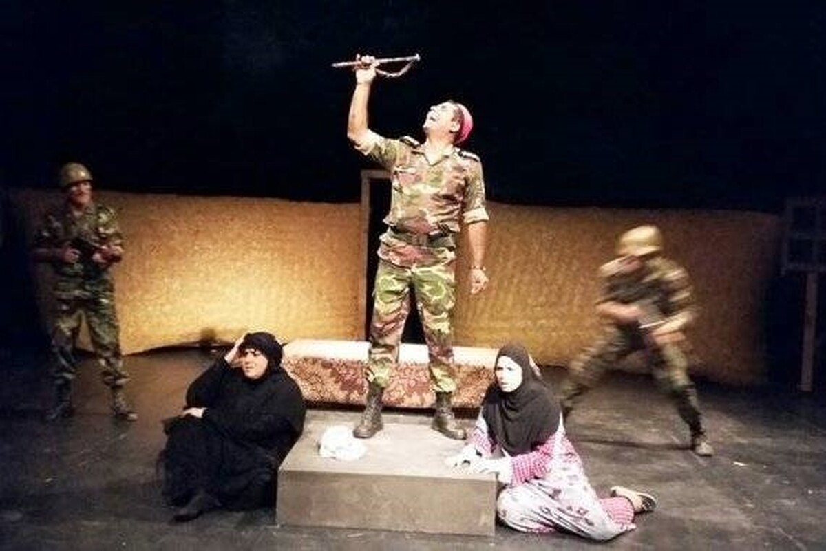 تئاتری‌ها برای ساخت نمایش در دوران جنگ به میدان بیایند