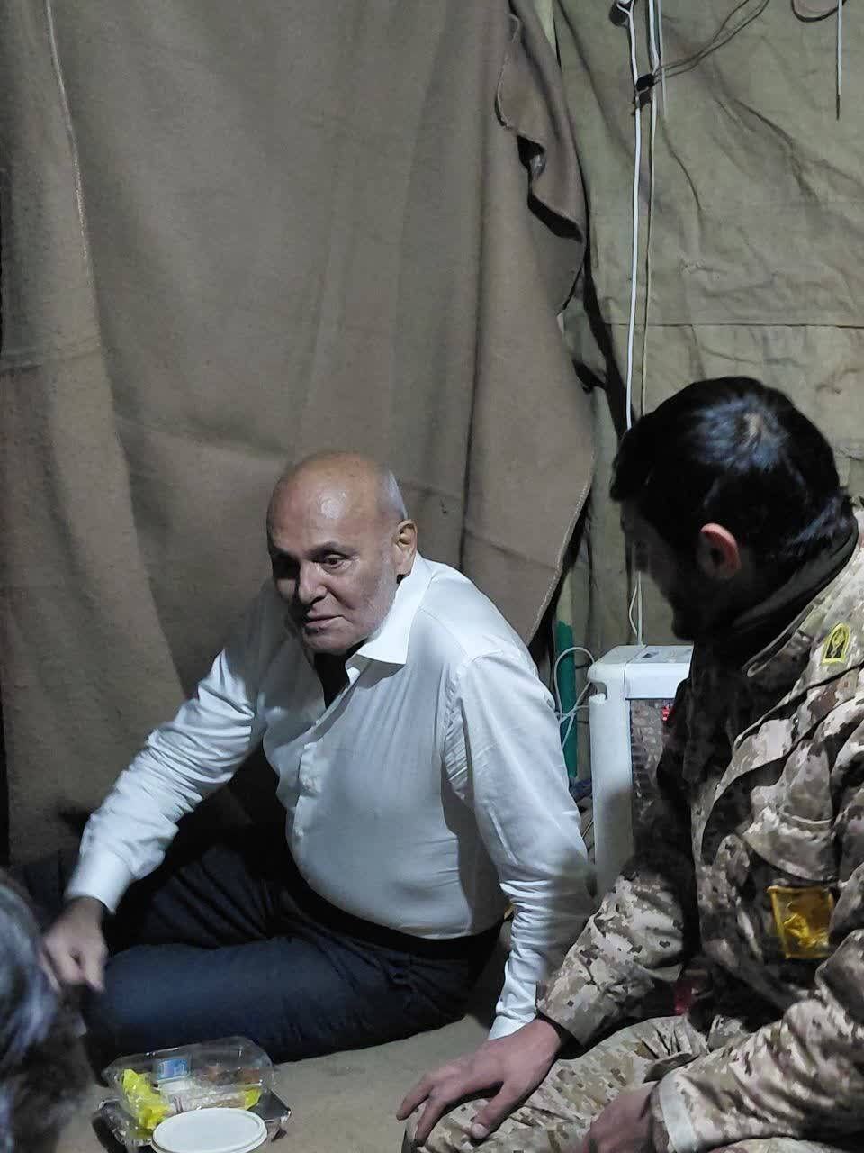 حضور جمشید هاشم‌پور در ایست و بازرسی شبانه حافظان امنیت پایتخت + عکس