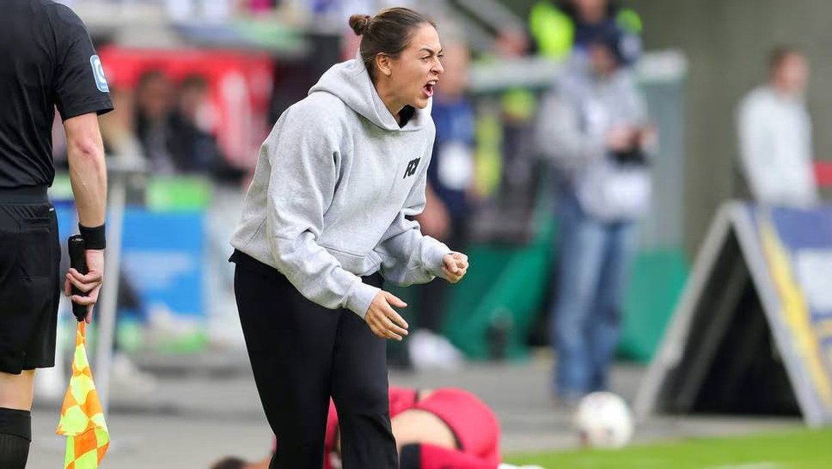 تاریخ‌سازی در فوتبال آلمان | سرمربی زن رکورددار تیم مردان اینگولشتات شد