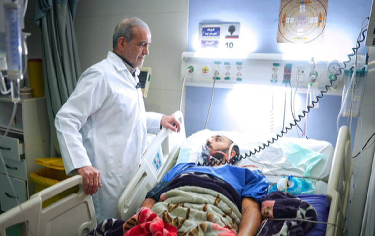 عیادت پزشکیان از مجروحان جنایات جنگی دشمن (۱۷ اسفند ۱۴۰۴)