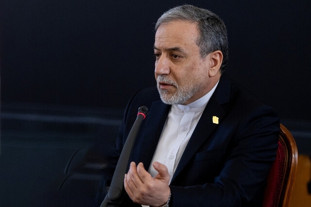 عراقچی: آمریکا با انتشار اخبار جعلی در حال دستکاری بازار‌ها است | اخبار جعلی امریکا را از سونامی اقتصادی نجات نخواهد داد