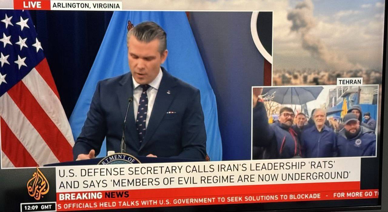 اقدام جالب الجزیره حین دروغپراکنی وزیر جنگ آمریکا + عکس اقدام جالب الجزیره حین دروغپراکنی وزیر جنگ آمریکا + عکس