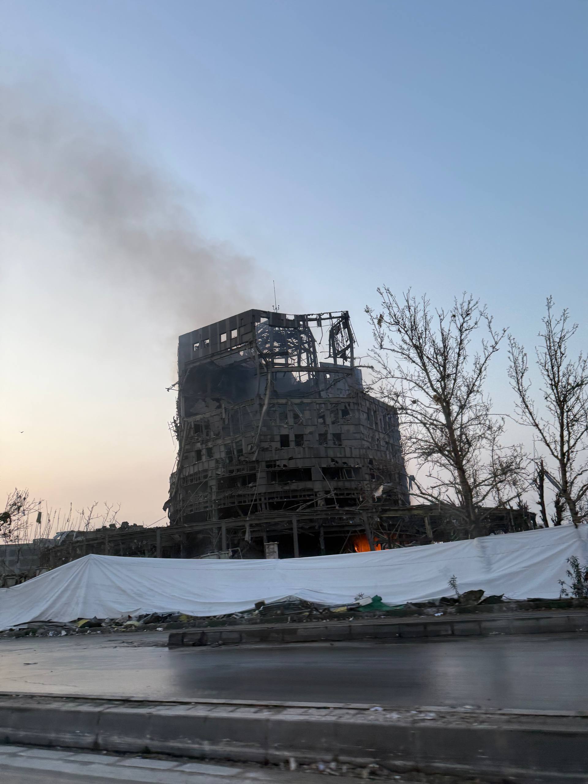 لحظه به لحظه با اخبار پانزدهمین روز جنگ رمضان (۲۳ اسفند ۱۴۰۴) | هشدار صریح ایران به آمریکا درباره حمله به زیرساختهای نفتی، اقتصادی و انرژی لحظه به لحظه با اخبار پانزدهمین روز جنگ رمضان (۲۳ اسفند ۱۴۰۴) | هشدار صریح ایران به آمریکا درباره حمله به زیرساختهای نفتی، اقتصادی و انرژی