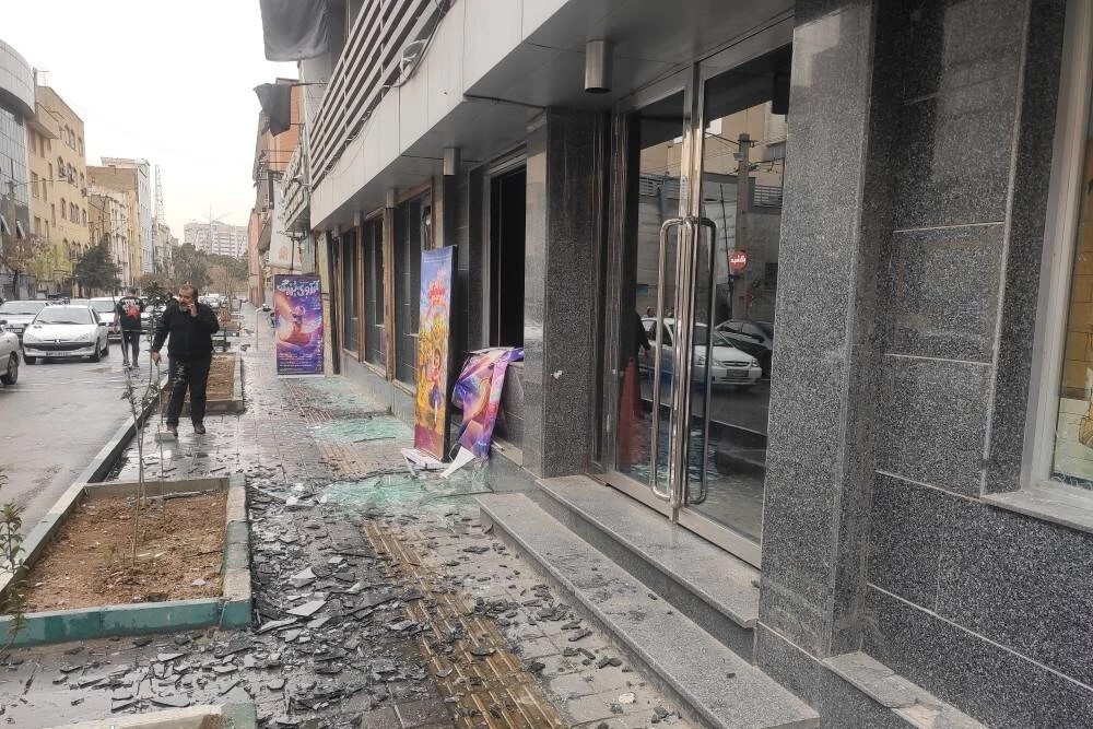 «تالار هنر» تهران هم در پی حملات رژیم صهیونیستی دچار آسیب شد + تصاویر