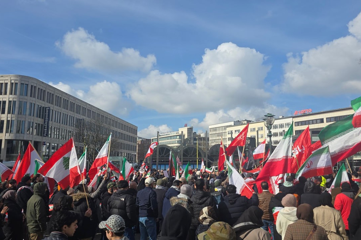 ویدئو | تظاهرات ضد جنگ فارسی زبانان در هانوفر (۲۵ اسفند ۱۴۰۴)