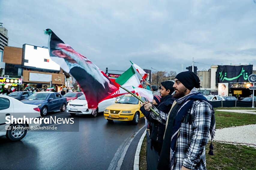 گزارش تصویری | حضور زودهنگام مردم مشهد در خیابان‌ها (۲۶ اسفند ۱۴۰۴)