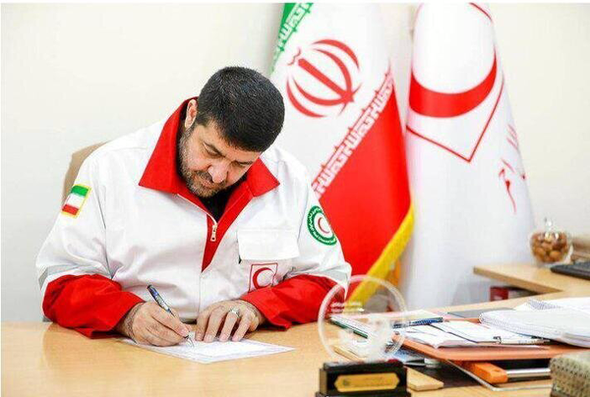 تیم‌های هلال‌احمر در کنار مردم جنگ‌زده