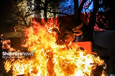 گزارش تصویری | مردم انقلابی در آخرین چهارشنبه سال ۱۴۰۴ در خیابان احمدآباد مشهد