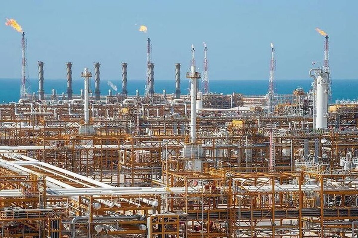 آتش‌سوزی پالایشگاه‌های پارس جنوبی مهار شد (۲۷ اسفند ۱۴۰۴)