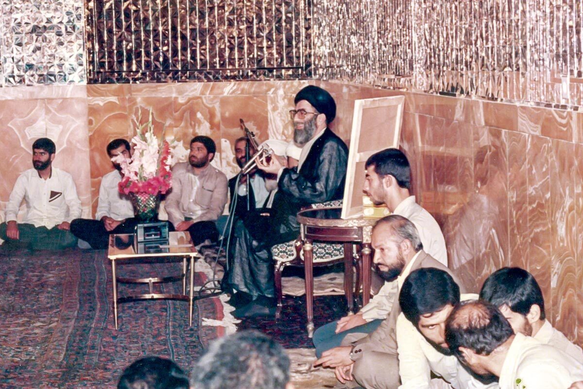 ماجرای کرامت | رهبر شهید انقلاب چطور قرآن را معرفی می‌کردند؟