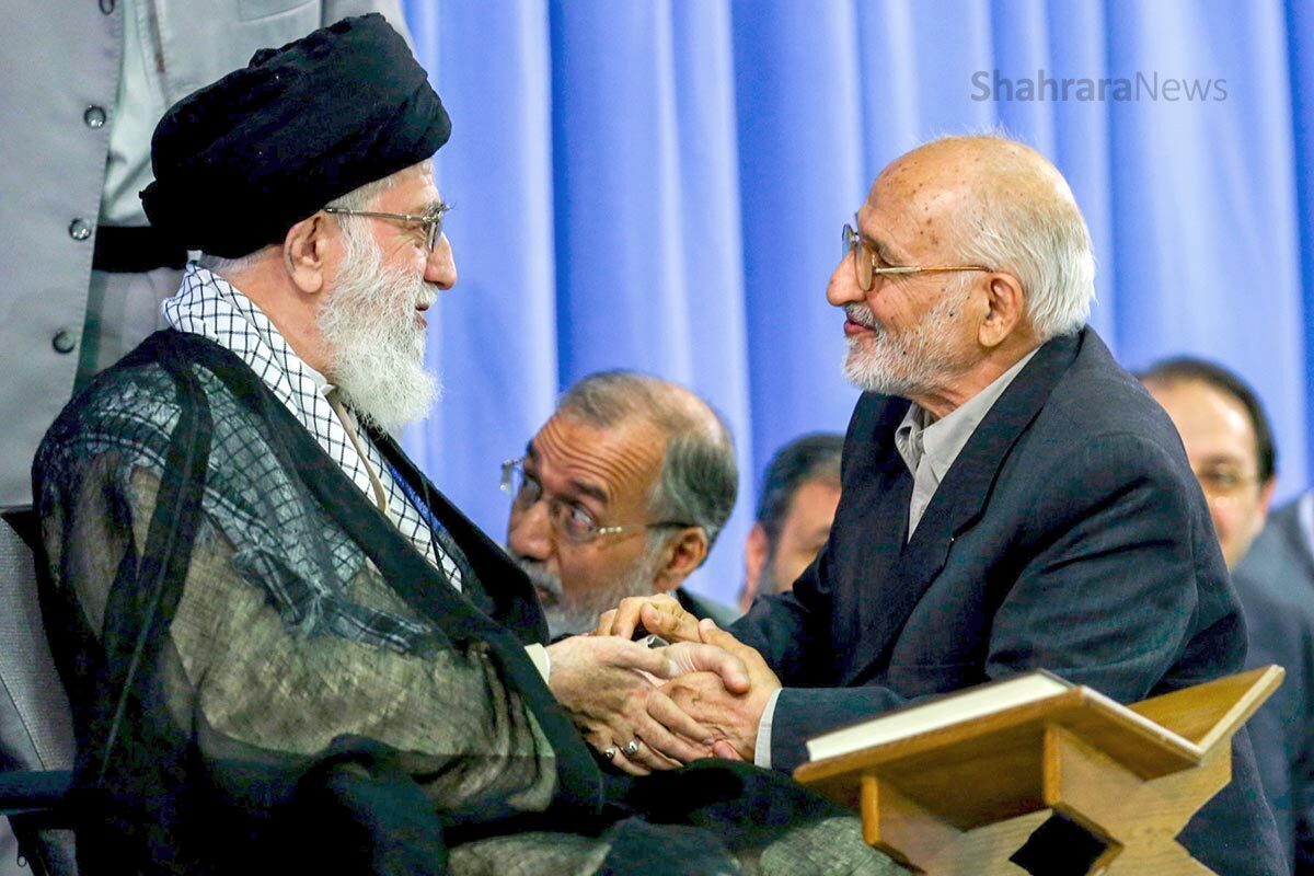 خاطرات استاد احمد مهرمشهدی‌افخمی درباره سال‌های آشنایی‌اش با رهبر شهید | «آقا» پنهانی به جلسه آمدند