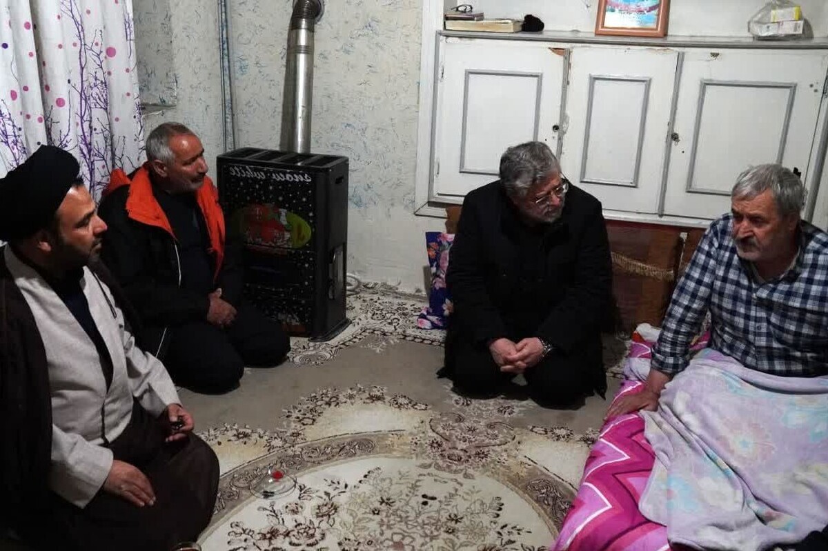 دیدار شهردار مشهدمقدس با خانواده ناوسروان شهید جواد بهبودی