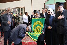 حضور خدام رضوی با پرچم متبرک در اجتماع مردمی تهران + فیلم