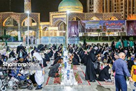 ویدئو | تبرک‌خانه حرم مطهر امام‌رضا(ع)، سفره‌ای برای زائران و مجاوران در ماه رمضان