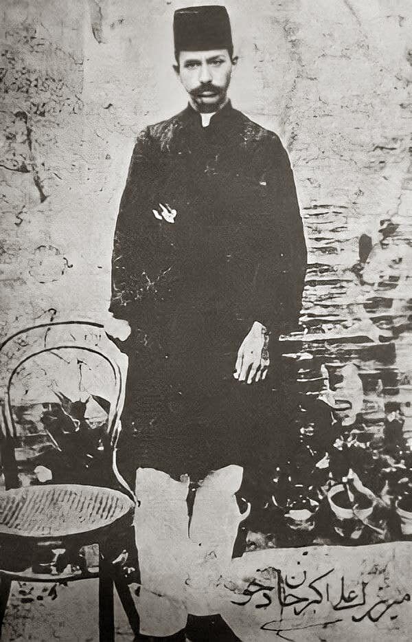 مردی که با واژه‌ها زندگی کرد|درباره علی‌اکبر دهخدا به بهانه سالروز درگذشتش