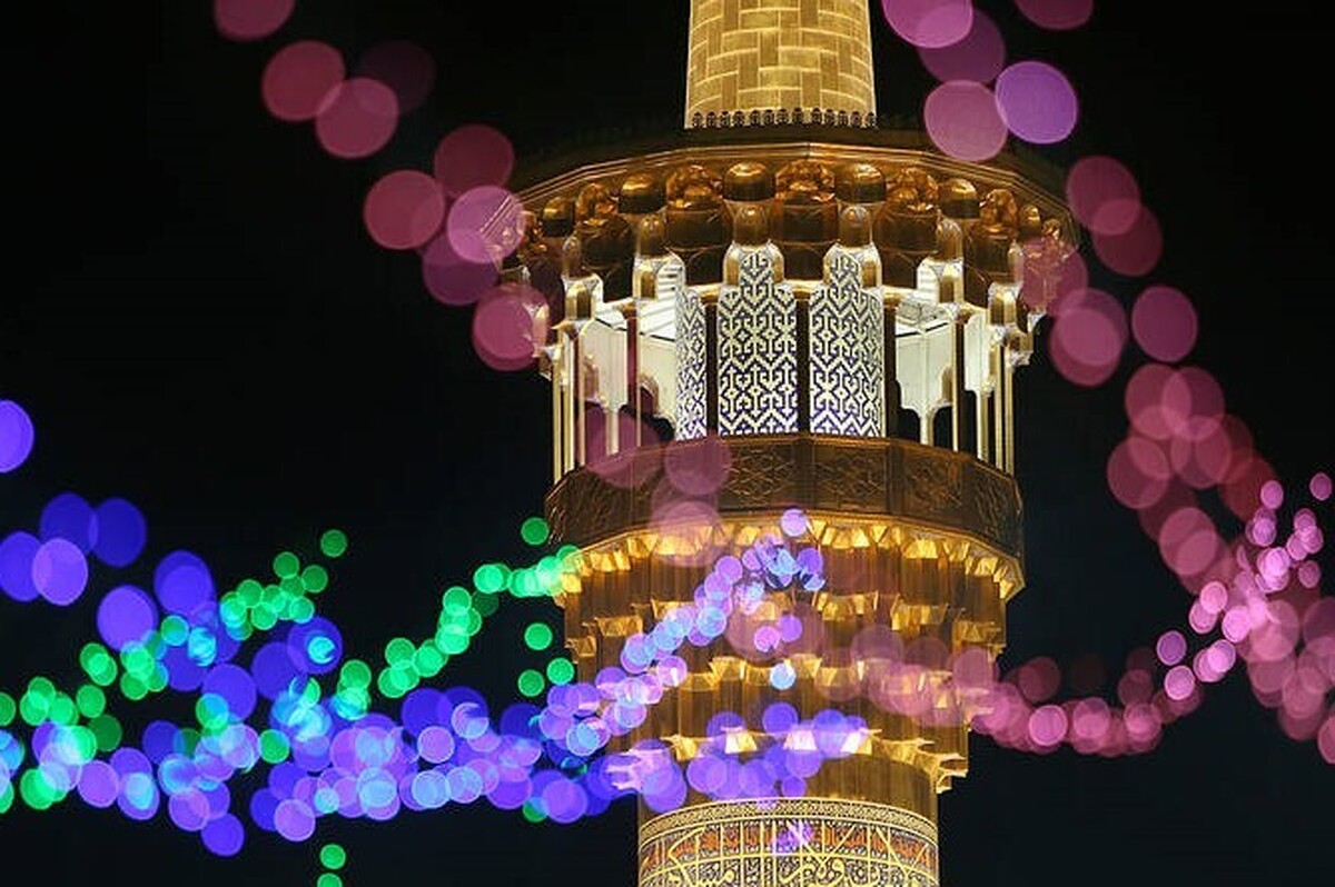 آذین‌بندی و چراغانی گسترده حرم مطهر امام‌رضا(ع) به‌مناسبت دهه کرامت ۱۴۰۴