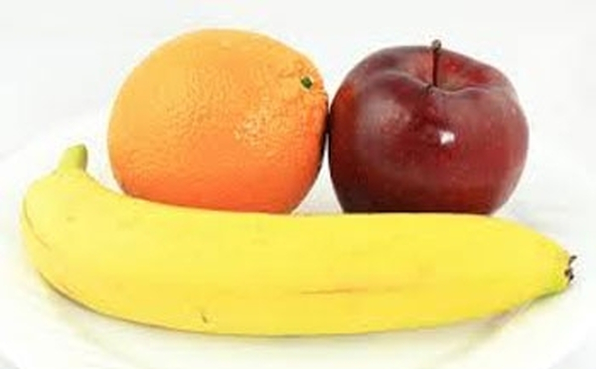 بسیاری از میوه‌ها علاوه بر تأمین ویتامین‌ها و مواد معدنی ضروری، حاوی ترکیبات طبیعی هستند که به طور بالقوه می‌توانند عملکرد مغز و توانایی‌های شناختی را بهبود بخشند.