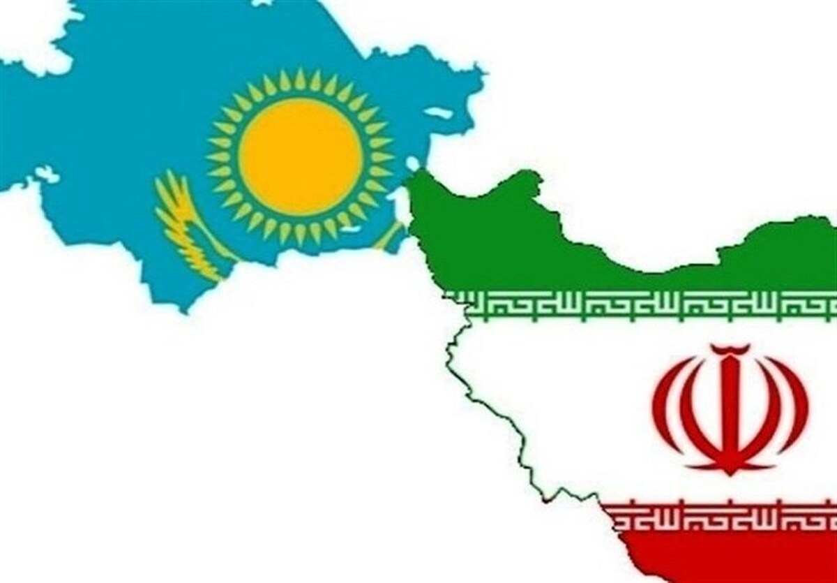 سفیر جمهوری اسلامی ایران در قزاقستان در سفر به استان ترکستان این کشور در نشست با مدیر اتاق کارآفرینان و تجار و بازرگانان این شهر شرکت کرد.