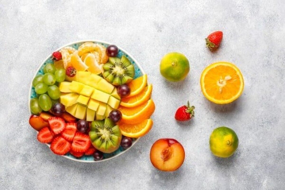 هر رژیم غذایی چه بلندمدت و یا کوتاه‌مدت لزوماً برای همه افراد مناسب نیست و خیلی از این برنامه‌ها واقعاً مفید نیستند، خصوصاً در بلندمدت. شما باید شیوه‌ای از تغذیه را در پیش بگیرید که متناسب با شرایط و نیاز‌های خاص شماست.
