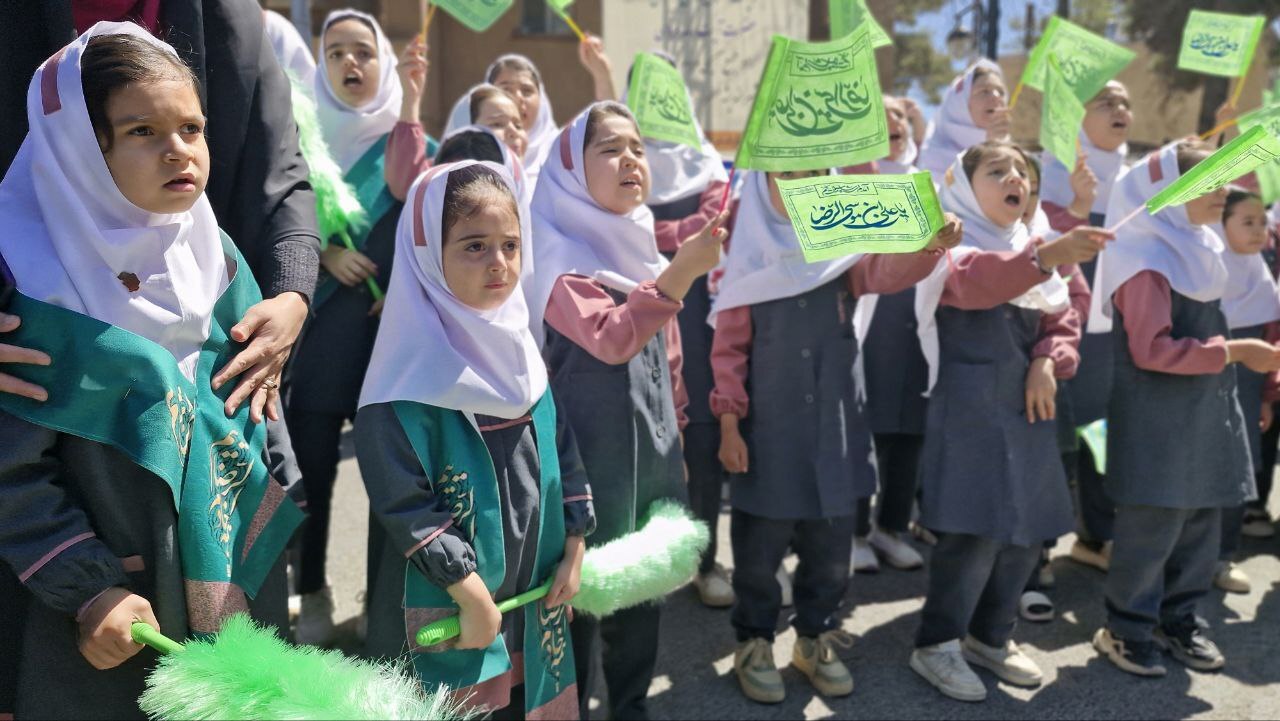 استقبال با شکوه مردم فریمان از تولیت آستان قدس رضوی | شهید مطهری، شاگرد مکتب صادق آل محمد (ص) است