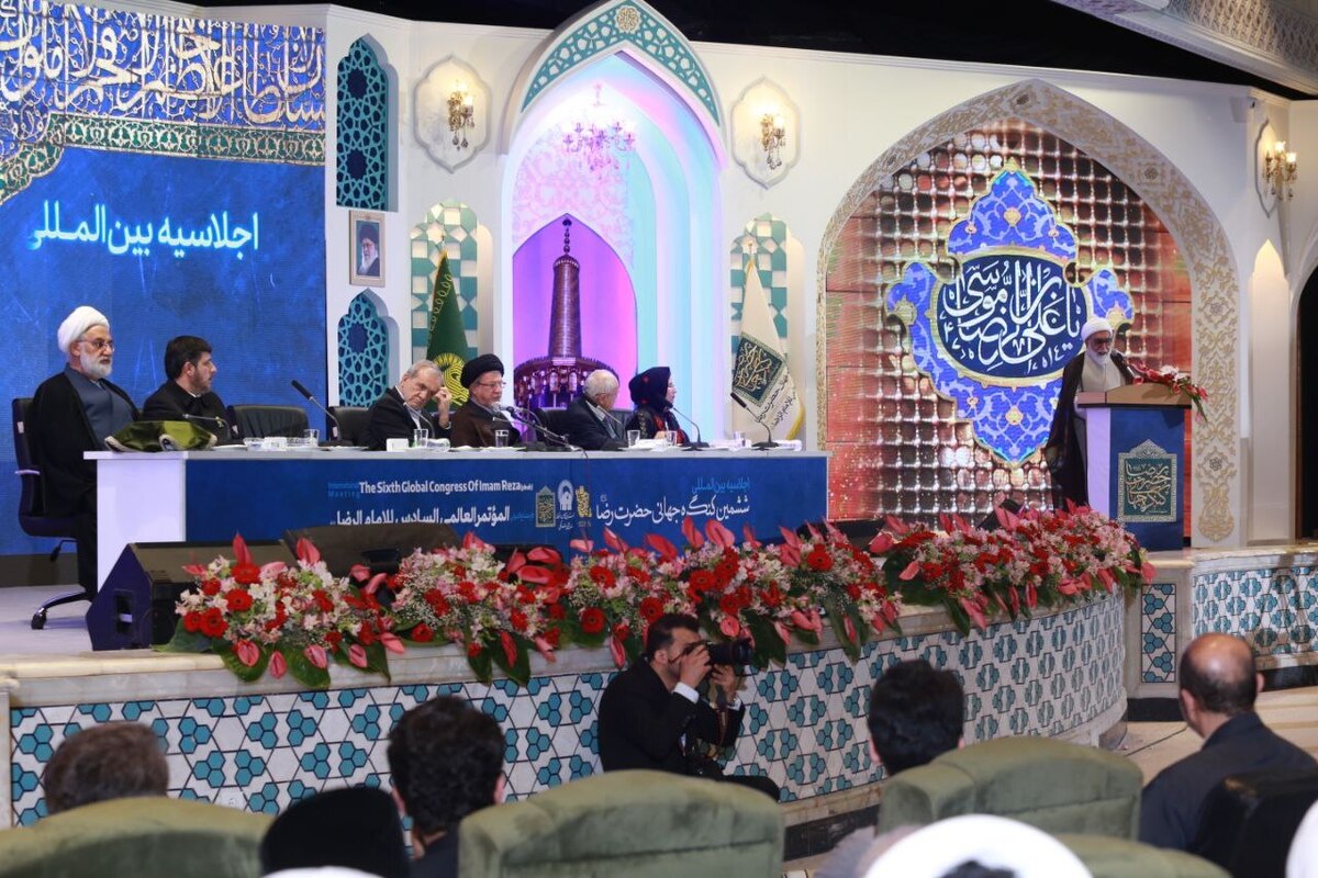 تولیت آستان قدس رضوی گفت: جهان معاصر بیش از هر زمان نیازمند رجعت به اندیشه‌های نابی است که الگوی نگاه جامع به حقوق و کرامت انسانی ارائه دهد و میدان دفاع از کرامت و حقوق انسان را محدود به حوزه خاصی نداند.