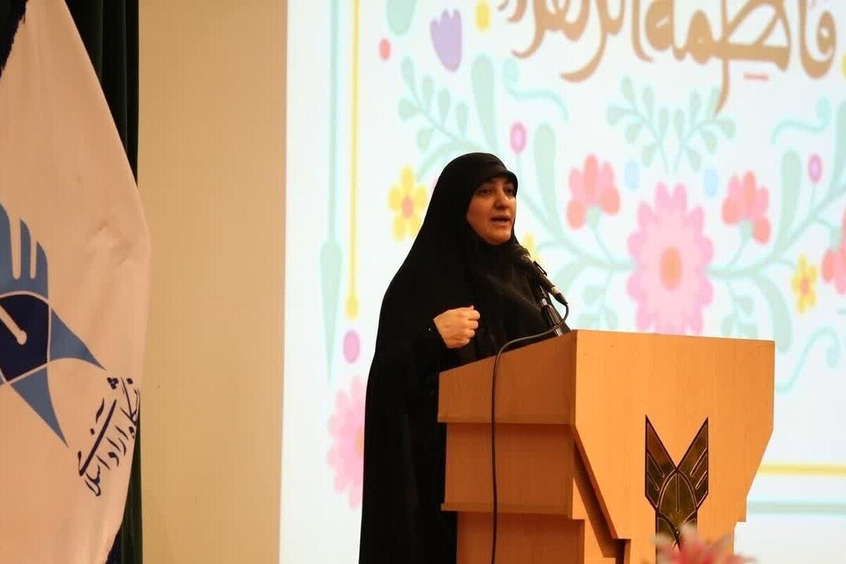 به گفته یک جامعه شناس، اگر یک جامعه بخواهد به سلامت وپیشرفت دست یابد، دختران نقشی کلیدی درتحقق آن خواهند داشت.