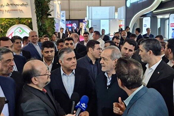 رئیس‌جمهور از بیست‌ونهمین نمایشگاه نفت بازدید کرد (۱۸ اردیبهشت ۱۴۰۴)