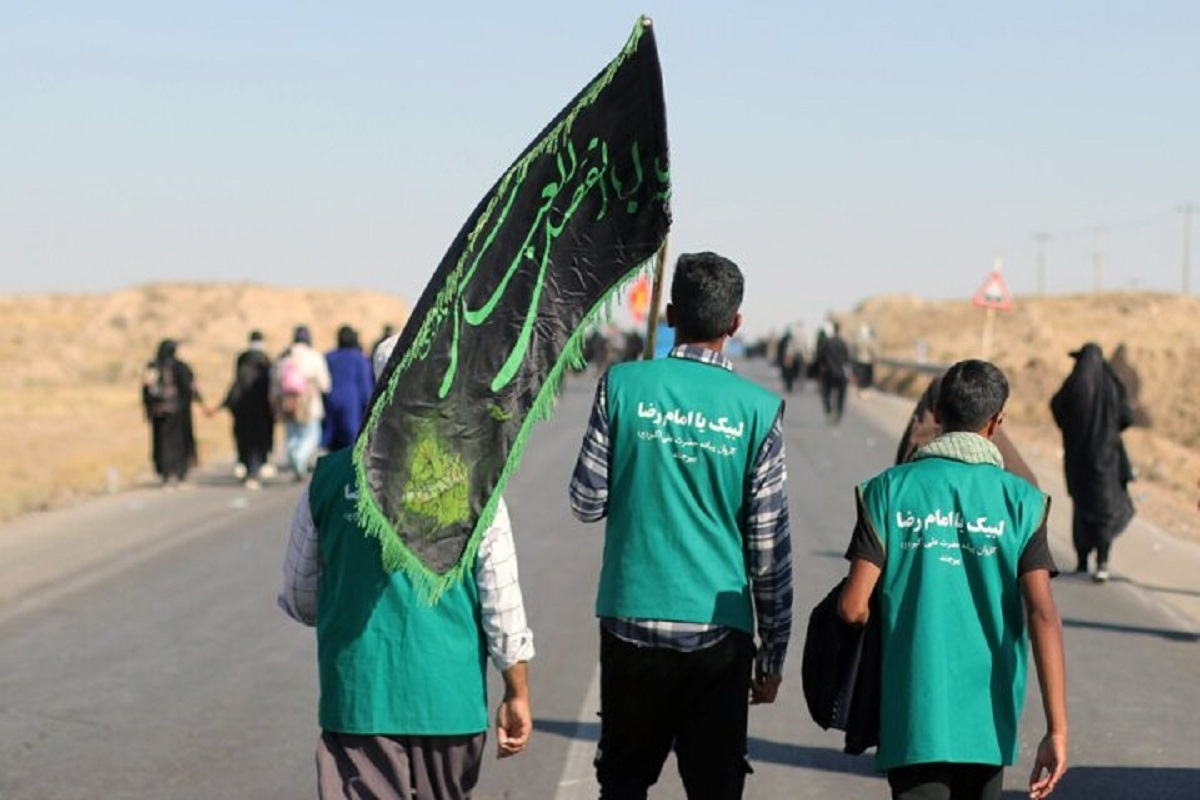 سخنگوی جمعیت خدمتگزار زائران پیاده امام‌رضا(ع) از ثبت‌نام بیش از ۴ هزار زائر پیاده از استان‌های مختلف کشور برای حضور در مشهد مقدس هم‌زمان با دهه کرامت و سالروز ولادت امام‌رضا(ع) خبر داد.