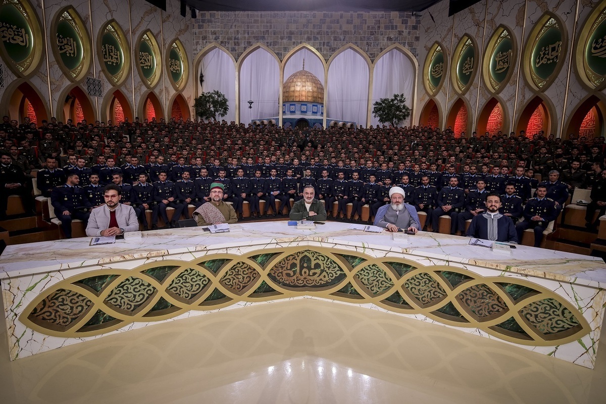 برنامه محفل مورد تحسین دبیر شورای عالی انقلاب فرهنگی قرار گرفت