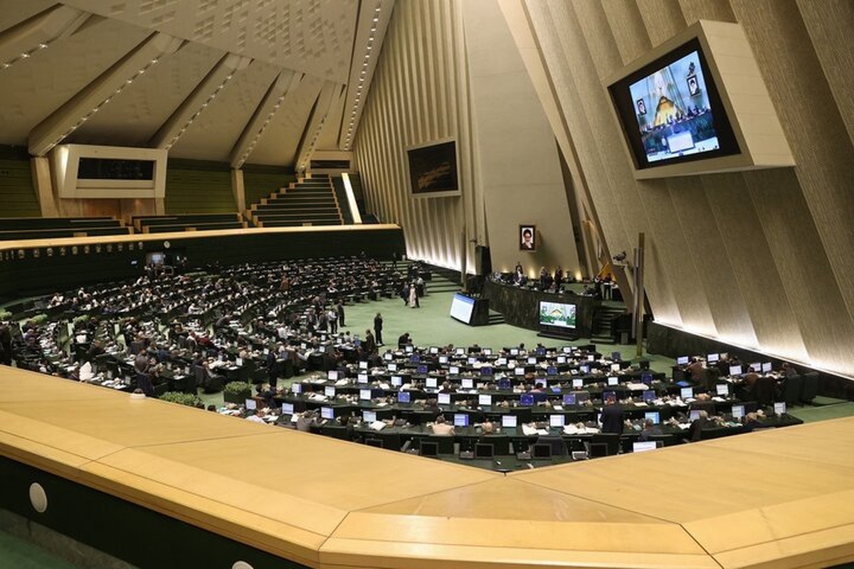 نمایندگان مجلس در جلسه علنی امروز به ادامه بررسی لایحه نظام جامع باشگاه‌داری می‌پردازند.