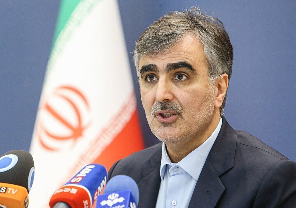 رئیس‌کل بانک مرکزی: امسال حتماً حذف چهار صفر از پول ملی را عملیاتی می‌کنیم