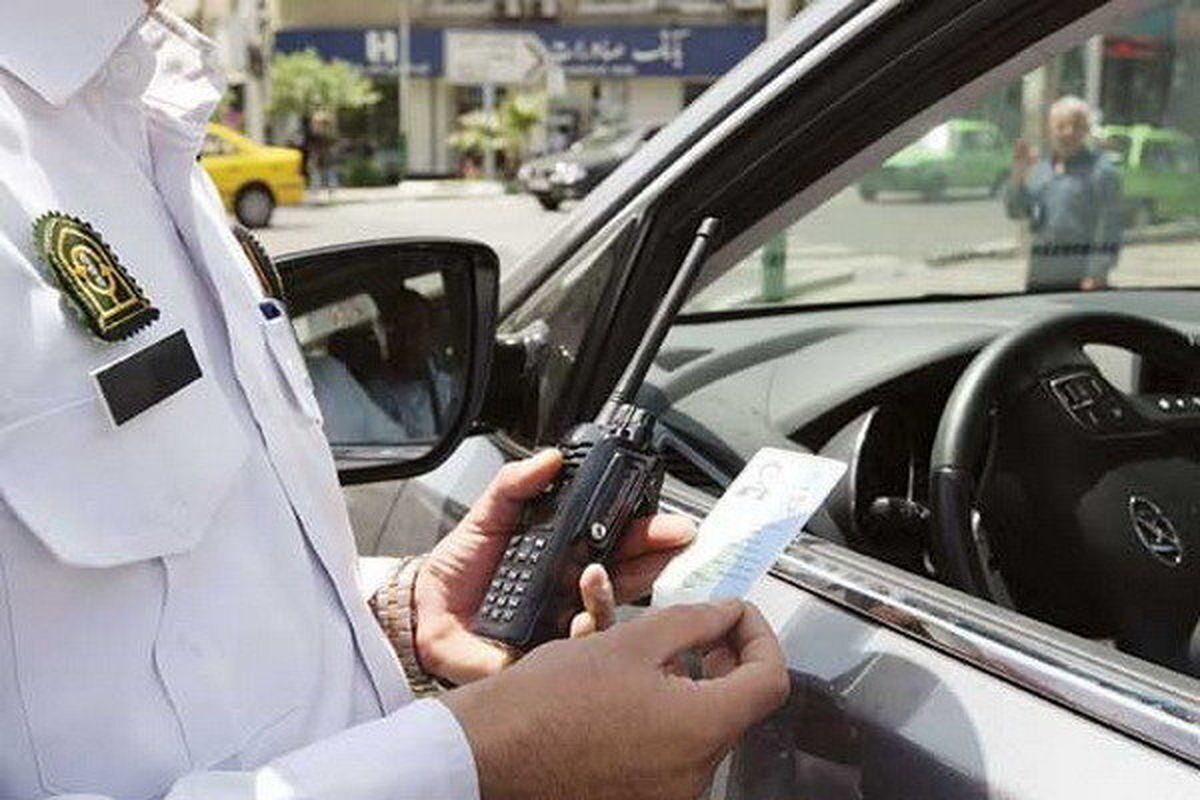 توقیف خودرو و دستگیری راننده متخلف به‌ دلیل رفتار هنجارشکنانه