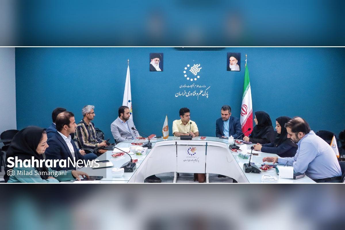 شرکت‌های دانش‌بنیان که بر پایه نوآوری، خلاقیت و فناوری شکل گرفته‌اند، نقشی کلیدی در افزایش بهره‌وری و توسعه تولید داخلی ایفا می‌کنند.