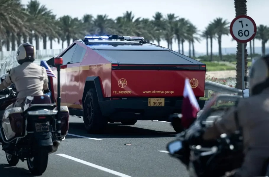 اسکورت کاروان دونالد ترامپ در قطر با سایبرتراک‌ ضدگلوله ایلان ماسک + عکس