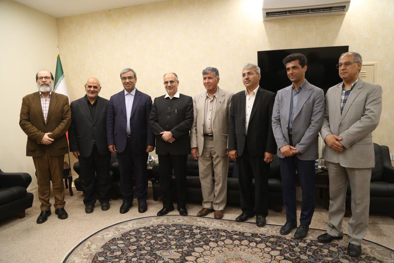 امضای تفاهمنامه همکاری میان استانداری خراسان رضوی و انجمن آثار و مفاخر فرهنگی