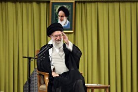 رهبر معظم انقلاب: سخنان اخیر رئیس جمهور آمریکا مایه سرافکندگی گوینده و مایه سرافکندگی ملت آمریکا است + فیلم (۲۷ اردیبهشت ۱۴۰۴)