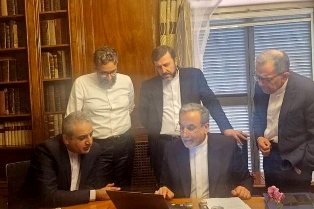 تصاویری از دومین دور ‎مذاکرات غیر مستقیم ‎تهران و واشنگتن در ‎رم + عکس