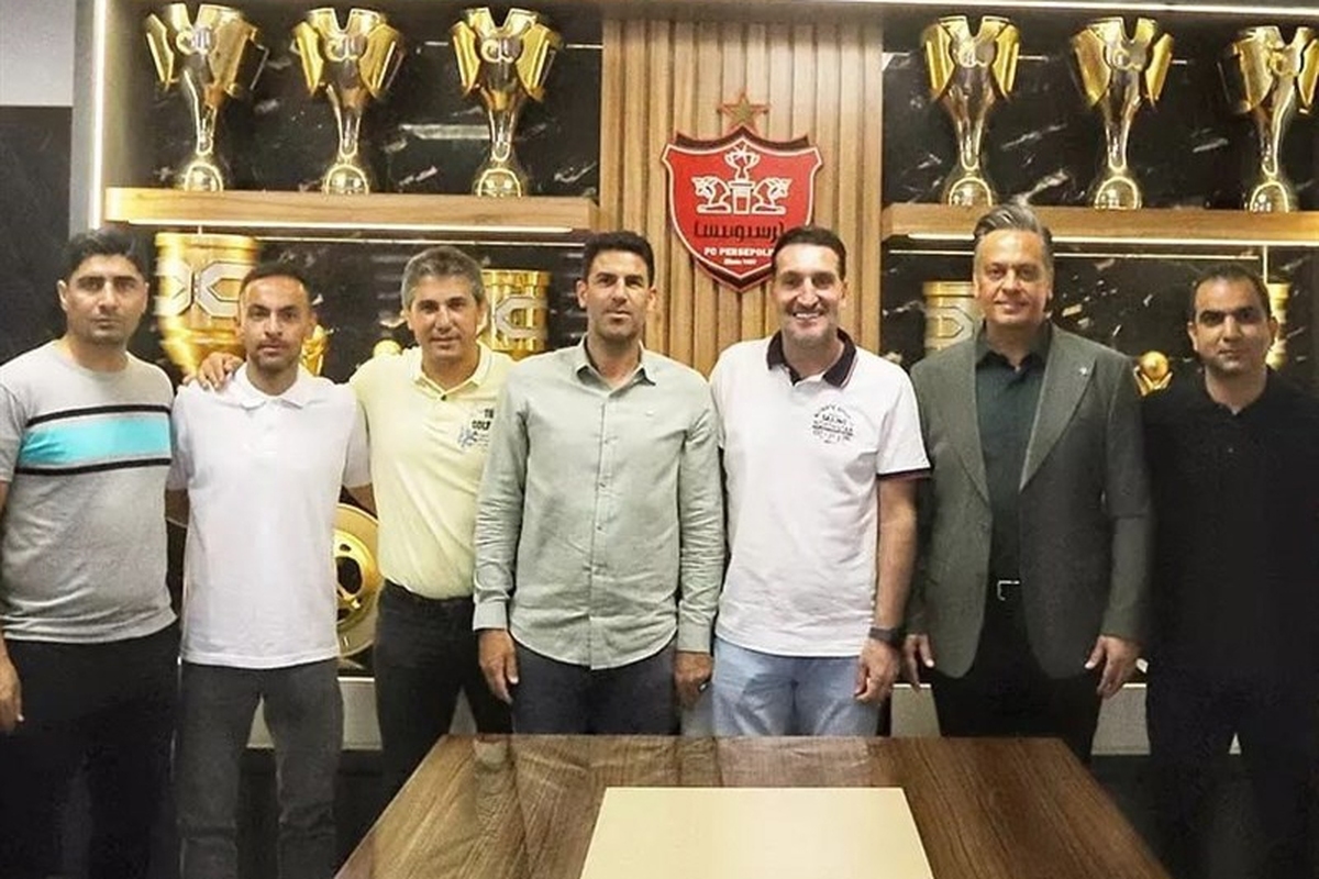 تمدید قرارداد مربیان پایه پرسپولیس