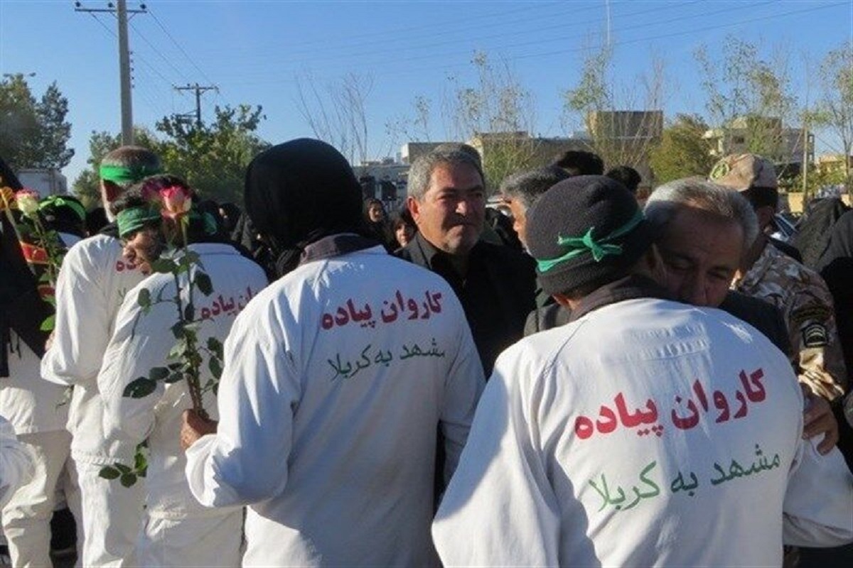حرکت ۷۲ روزه زائران پیاده از مشهد به کربلا آغاز شد+ فیلم