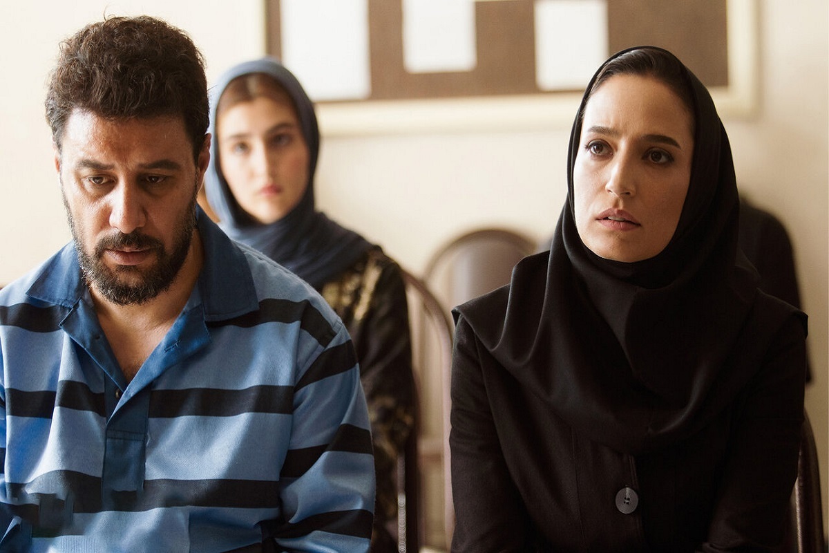 آخرین قسمت سریال «وحشی» ساخته هومن سیدی، با حضور جواد عزتی و نگارجواهریان منتشر شد.