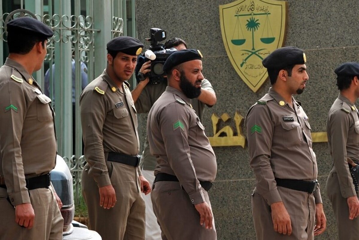 دستگیری ۱۰۸ زائر غیرمجاز در مخزن خودروهای سنگین عربستان