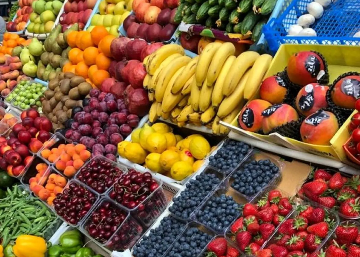 اتحادیه بارفروشان مشهد قیمت عمده‌فروشی میوه و صیفی‌جات در میادین تره‌بار مشهد را اعلام کرد.