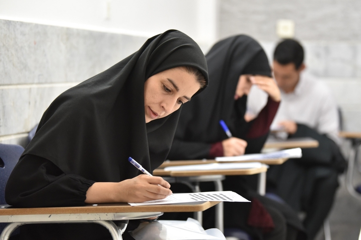 رئیس سازمان اداری و استخدامی گفت: تا پایان سال، نزدیک به ۱۰۰ هزار نفر استخدام خواهند شد که آموزش‌وپرورش با حدود ۷۰ هزار، بالاترین آمار مجوز جذب نیرو را دارد.